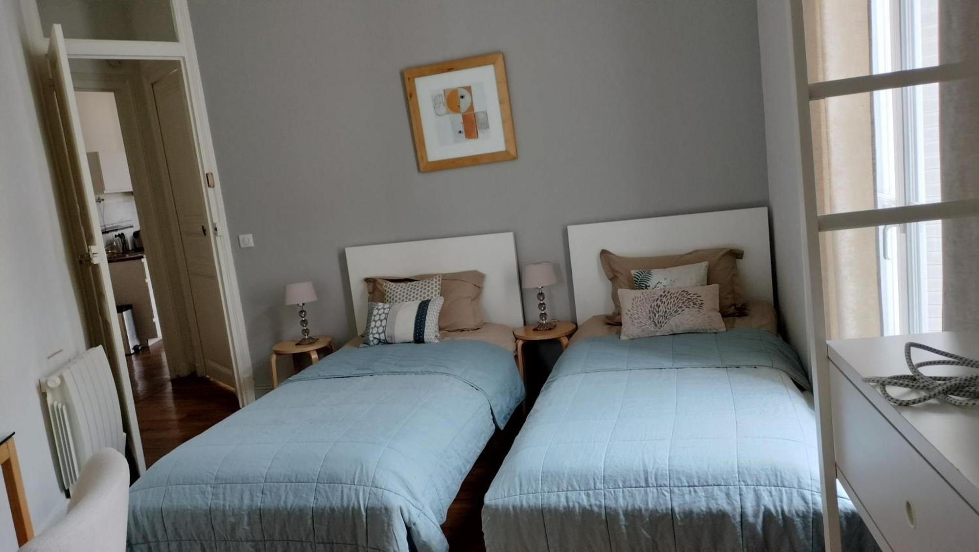 Appartement F3 Au Balcon De La Place Du Martroi Orleans Exterior photo
